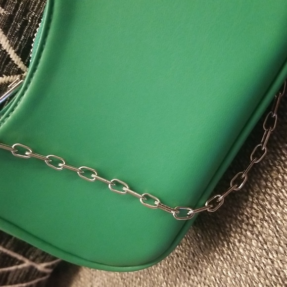 BEAUTIFUL green small bag - Picture 2 of 2